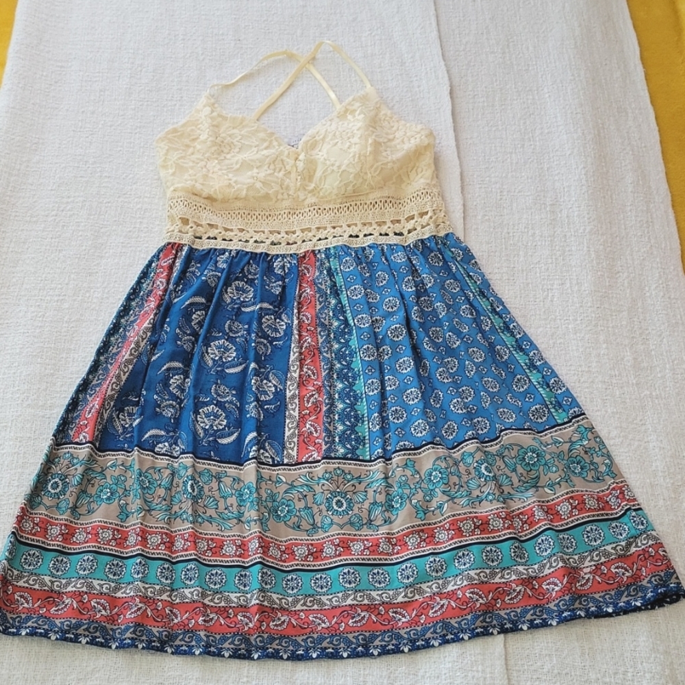 Iris Floral Print Dress with Lace Size M
